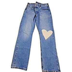 Levi’s 501 150 Jeans Women 31x30 Light Wash Straight Leg Heart Patch Skinny
